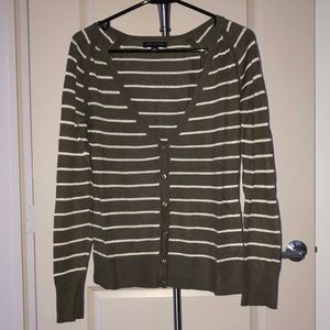 Banana Republic women’s V-neck striped cardigan army green silver small S